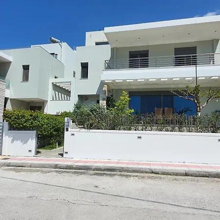 Demiris At Vrachneika Villa *