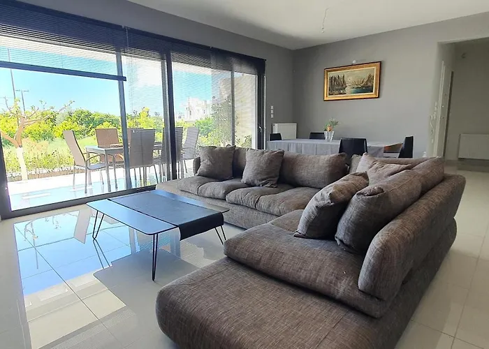 Vila Demiris At Vrachneika Flámbouras