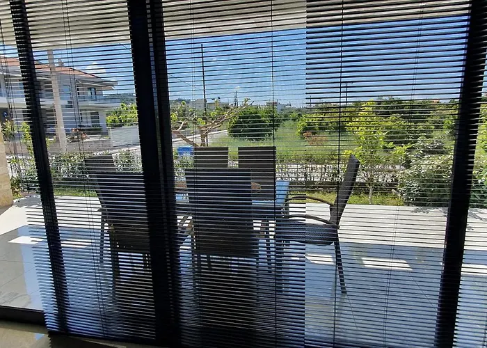 Demiris At Vrachneika *